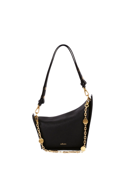 Bolsa tiracolo em couro legítimo na cor preta com fechamento seguro e alça ajustável confortável, design sofisticado e funcional ideal para o dia a dia.