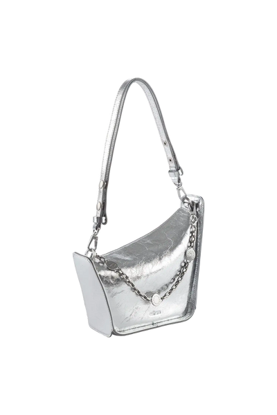Bolsa tiracolo em couro legítimo na cor com tom elegante com fechamento seguro e alça ajustável confortável, design sofisticado e funcional ideal para o dia a dia.