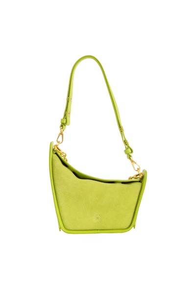 Bolsa tiracolo em couro legítimo na cor com tom elegante com fechamento seguro e alça ajustável confortável, design sofisticado e funcional ideal para o dia a dia.