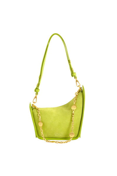 Bolsa tiracolo em couro legítimo na cor com tom elegante com fechamento seguro e alça ajustável confortável, design sofisticado e funcional ideal para o dia a dia.