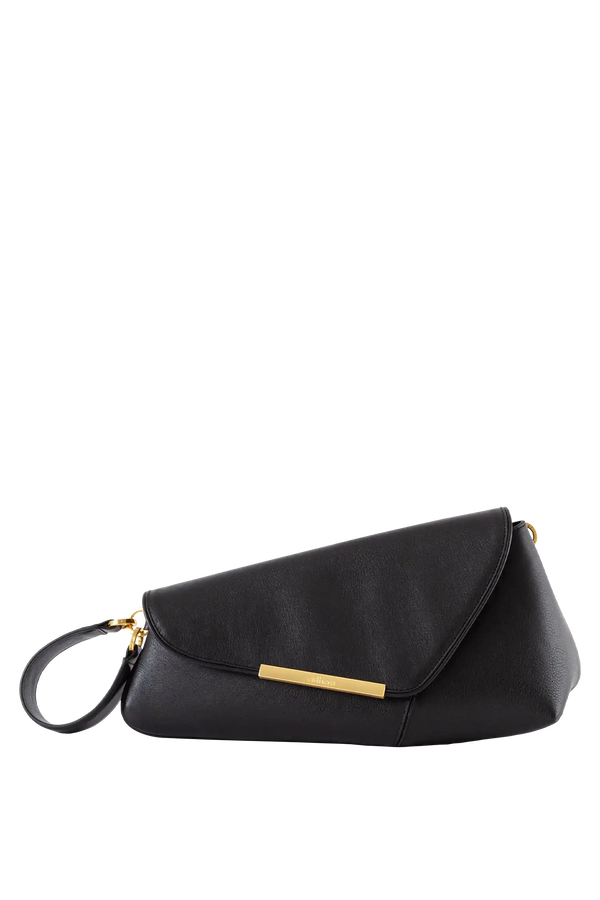 Bolsa de ombro em couro legítimo na cor preta com fecho refinado e alças estruturadas, design sofisticado e funcional ideal para o dia a dia.
