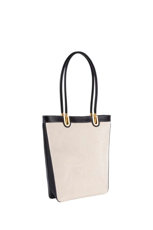 Bolsa de mão em couro legítimo na cor preta com fechamento seguro e alça ajustável confortável, design sofisticado e funcional ideal para o dia a dia.