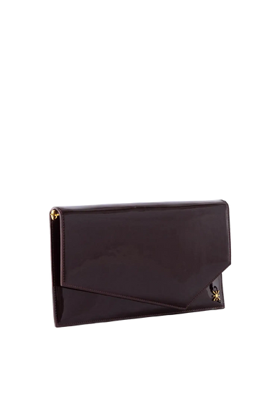 Bolsa em couro legítimo na cor burgundy com fechamento seguro e alça ajustável confortável, design sofisticado e funcional ideal para o dia a dia.