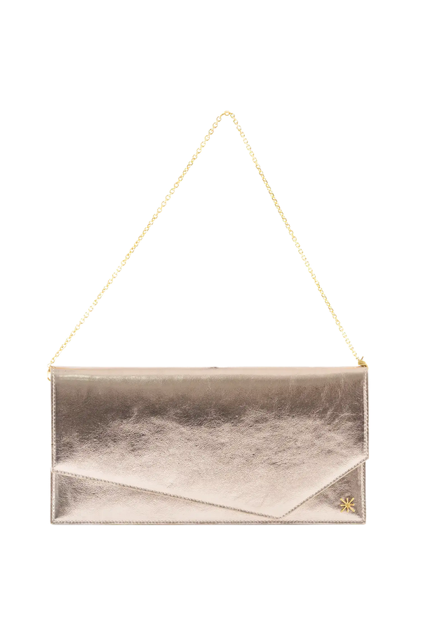 Bolsa em couro legítimo na cor com tom elegante com fechamento seguro e alça ajustável confortável, design sofisticado e funcional ideal para o dia a dia.