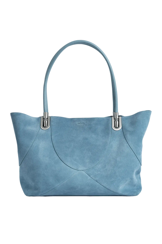 Bolsa de mão em couro legítimo na cor com tom elegante com fechamento seguro e alça ajustável confortável, design sofisticado e funcional ideal para o dia a dia.