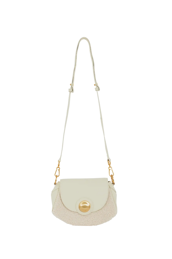 Bolsa de mão em couro legítimo na cor areia com fecho refinado e alças estruturadas, design sofisticado e funcional ideal para o dia a dia.