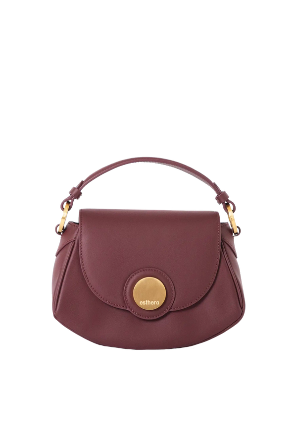 Bolsa tiracolo em couro legítimo na cor burgundy com fechamento seguro e alça ajustável confortável, design sofisticado e funcional ideal para o dia a dia.