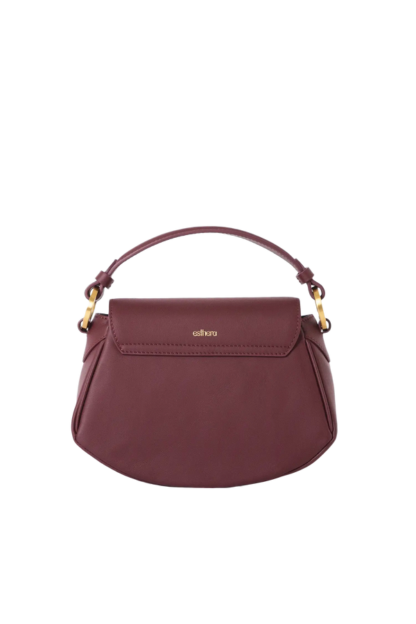 Bolsa tiracolo em couro legítimo na cor burgundy com fechamento seguro e alça ajustável confortável, design sofisticado e funcional ideal para o dia a dia.