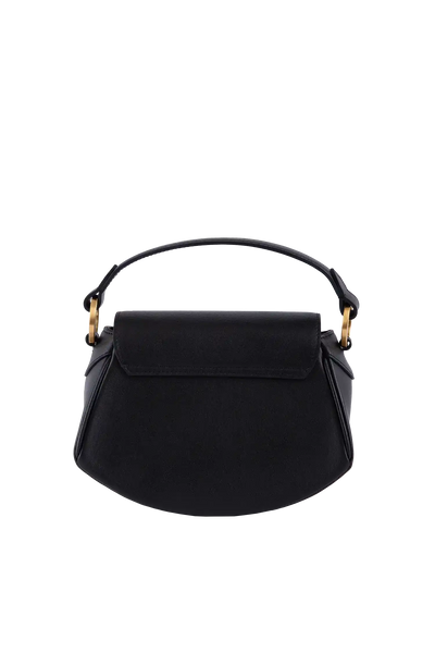 Bolsa preta elegante com alça e detalhes dourados, design sofisticado e funcional