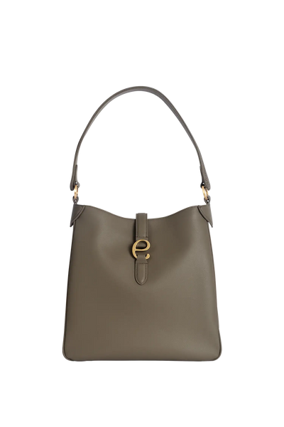 Bolsa de ombro em couro legítimo na cor com tom elegante com fechamento seguro e alça ajustável confortável, design sofisticado e funcional ideal para o dia a dia.