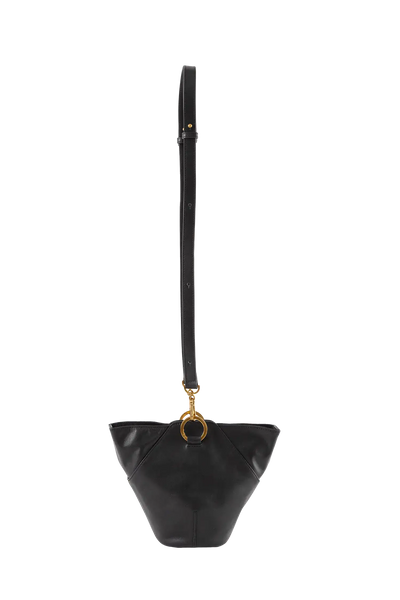 Bolsa de ombro em couro legítimo na cor preta com fechamento seguro e alça ajustável confortável, design sofisticado e funcional ideal para o dia a dia.