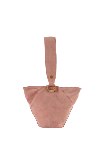 Bolsa de ombro em camurça na cor com tom elegante com fechamento seguro e alça ajustável confortável, design sofisticado e funcional ideal para o dia a dia.