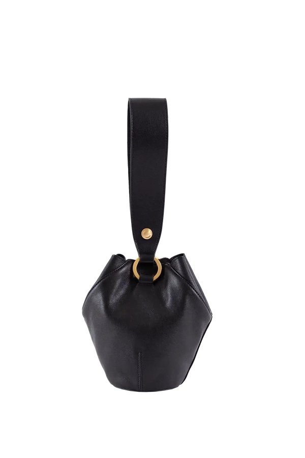 Bolsa preta com alça longa e detalhes dourados, design sofisticado e funcional para uso diário.