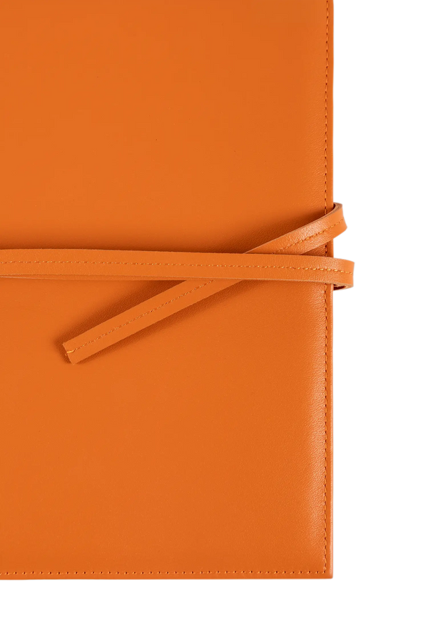 AMPM journal cover laranja