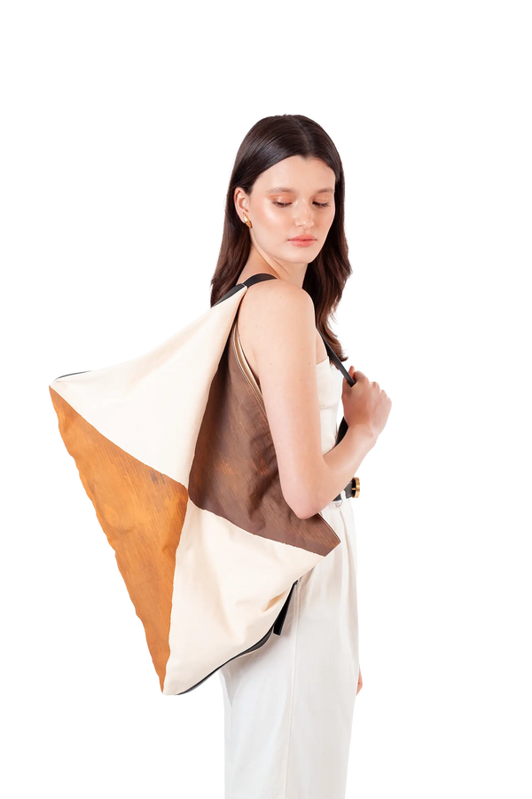 Bolsa painel modernista marrom