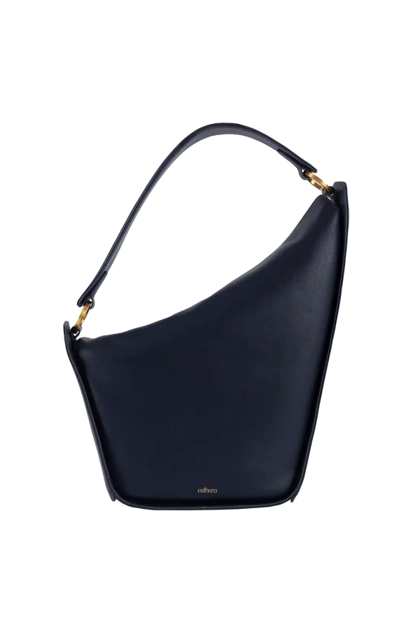 Bolsa preta com alça longa e detalhe dourado, design moderno e sofisticado para uso diário
