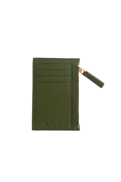 Carteira em couro legítimo com tonalidades modernas combinadas com compartimentos funcionais de fácil acesso para dinheiro e cartões, formato ergonômico e slim que cabe no bolso ou na bolsa sem criar volumes desnecessários.