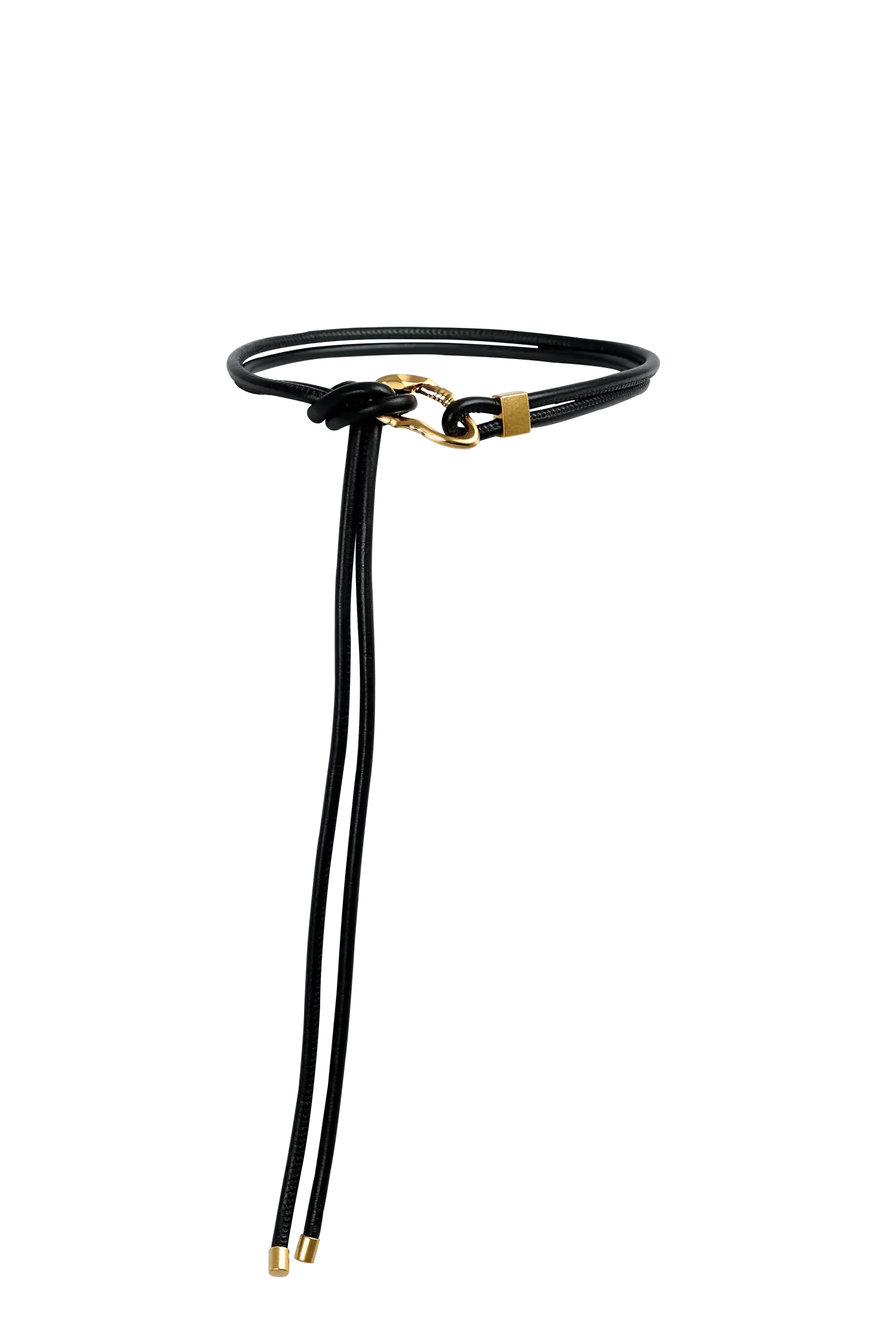 Cinto de couro na cor preto com fivela metálica dourada elegante com acabamento com costuras reforçadas, design sofisticado e atemporal ideal para ajustar e complementar o visual com elegância.