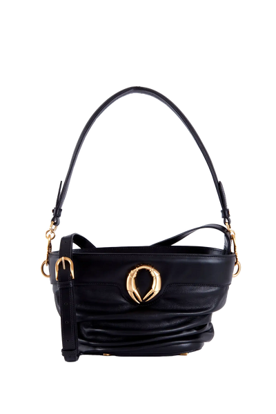 Bolsa de ombro em couro legítimo na cor preta com fechamento por zíper e alça de ombro confortável, design sofisticado e funcional ideal para o dia a dia.