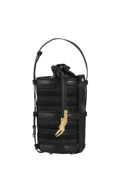 Bolsa preta com detalhes dourados e textura sofisticada, ideal para acessórios elegantes