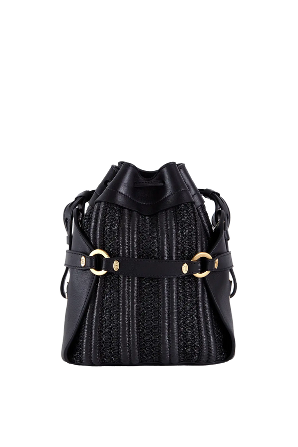 Bolsa preta com textura e detalhes dourados, design brasileiro sofisticado