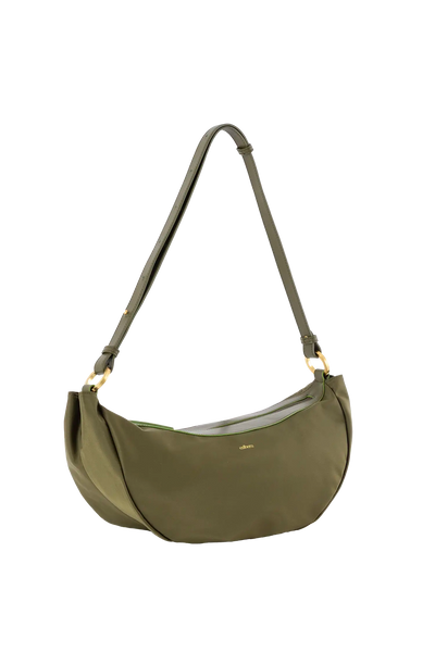 Bolsa tiracolo em couro legítimo na cor com tom elegante com fechamento seguro e alça ajustável confortável, design sofisticado e funcional ideal para o dia a dia.