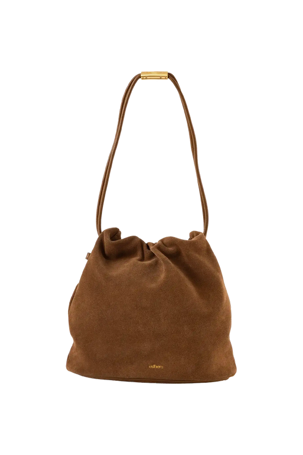 Bolsa tiracolo em camurça na cor com tom elegante com fechamento seguro e alça ajustável confortável, design sofisticado e funcional ideal para o dia a dia.