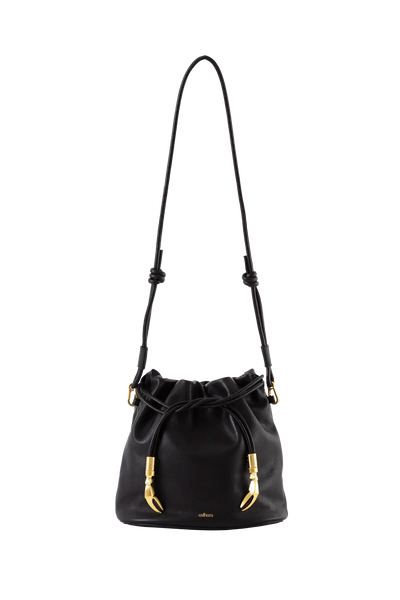 Bolsa tiracolo em couro legítimo na cor preta com fechamento seguro e alça ajustável confortável, design sofisticado e funcional ideal para o dia a dia.