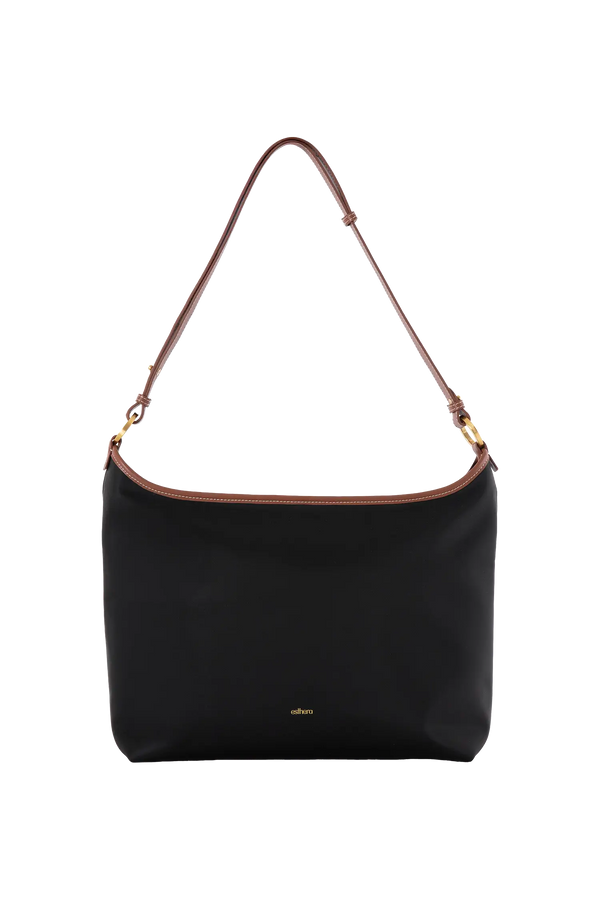 Bolsa de ombro em couro legítimo na cor preta com fechamento seguro e alça ajustável confortável, design sofisticado e funcional ideal para o dia a dia.