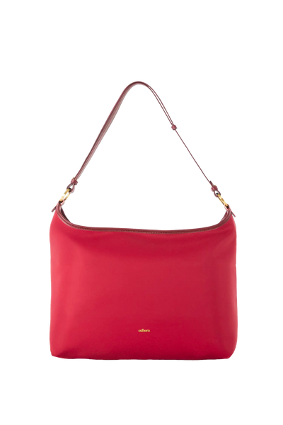 Bolsa de ombro em couro legítimo na cor vermelha merlot com fechamento seguro e alça ajustável confortável, design sofisticado e funcional ideal para o dia a dia.